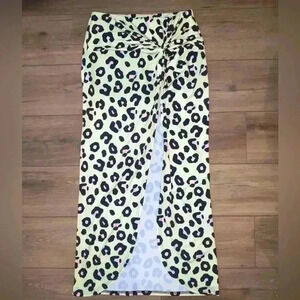 VENUS Cheetah/Leopard print maxi skirt